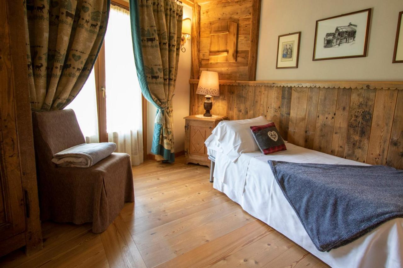 Laghetto Alpine Hotel & Restaurant Brusson Eksteriør bilde