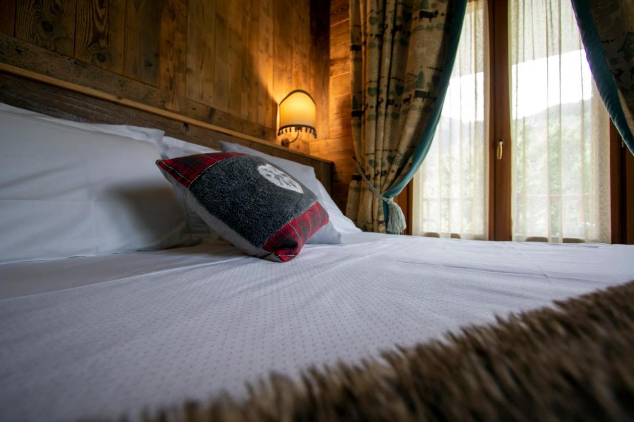Laghetto Alpine Hotel & Restaurant Brusson Eksteriør bilde