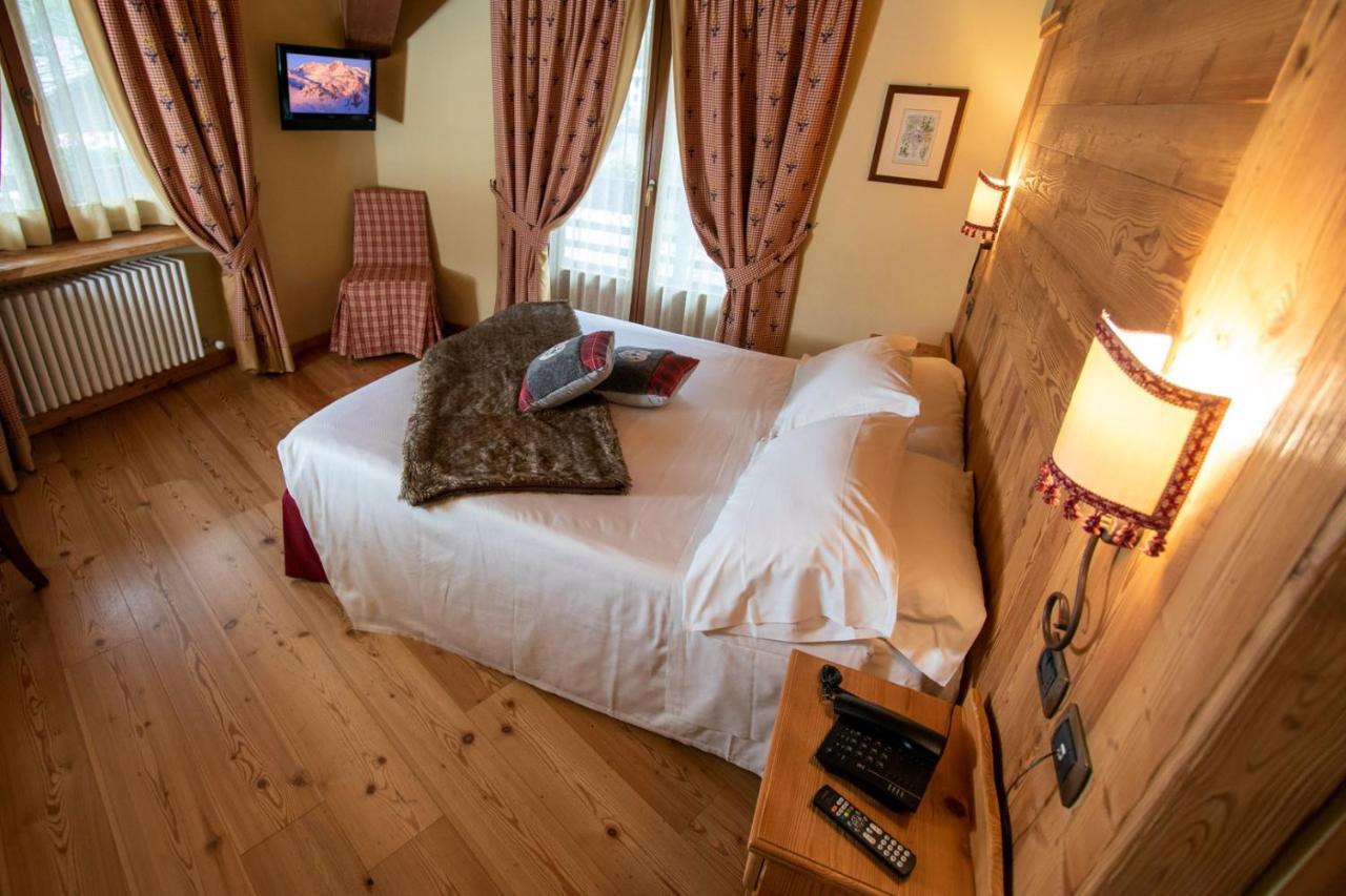 Laghetto Alpine Hotel & Restaurant Brusson Eksteriør bilde