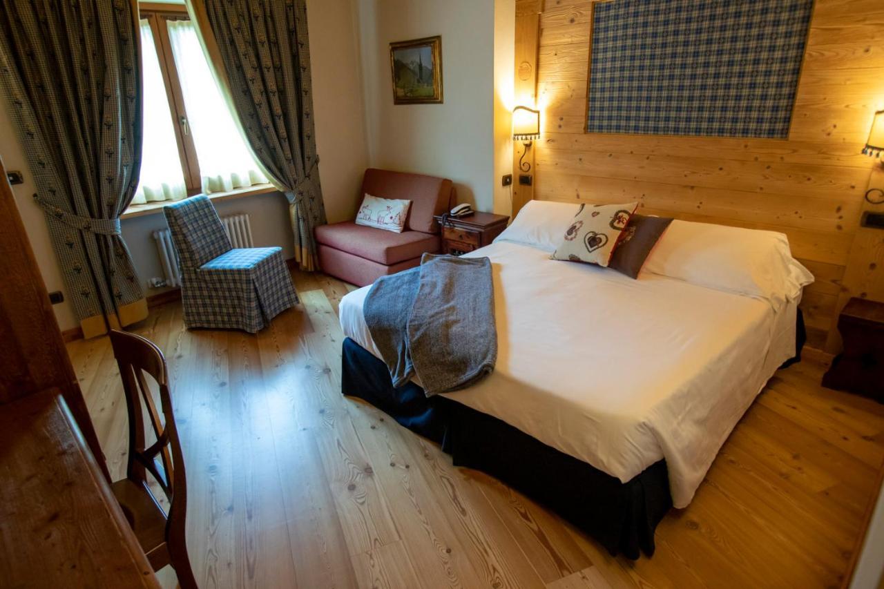 Laghetto Alpine Hotel & Restaurant Brusson Eksteriør bilde