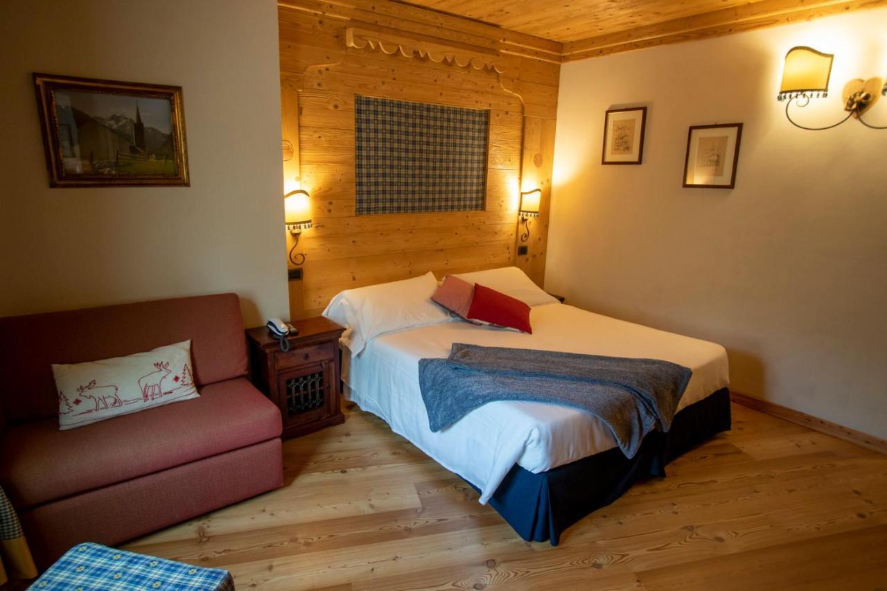 Laghetto Alpine Hotel & Restaurant Brusson Eksteriør bilde