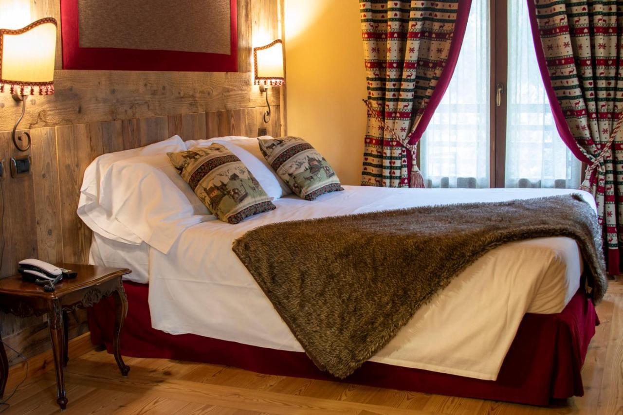 Laghetto Alpine Hotel & Restaurant Brusson Eksteriør bilde