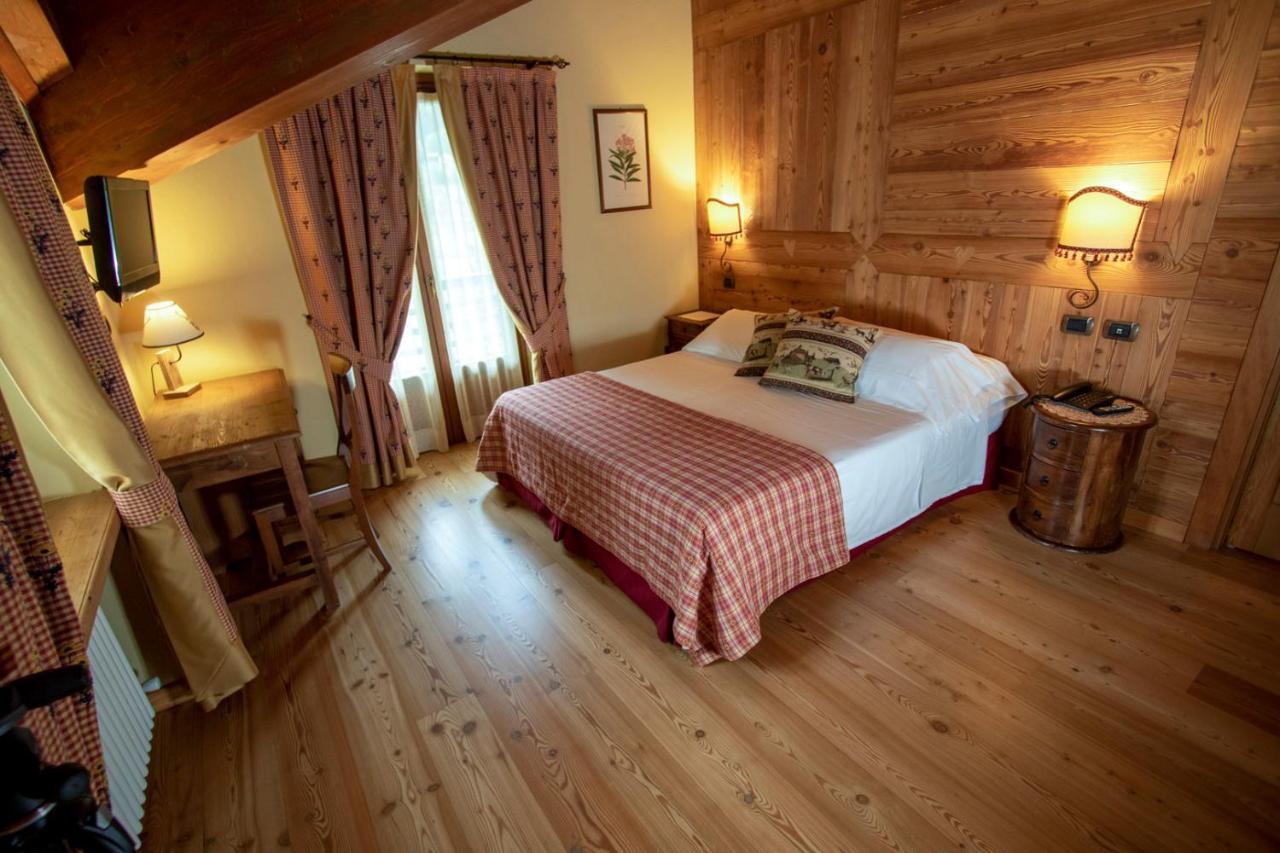 Laghetto Alpine Hotel & Restaurant Brusson Eksteriør bilde
