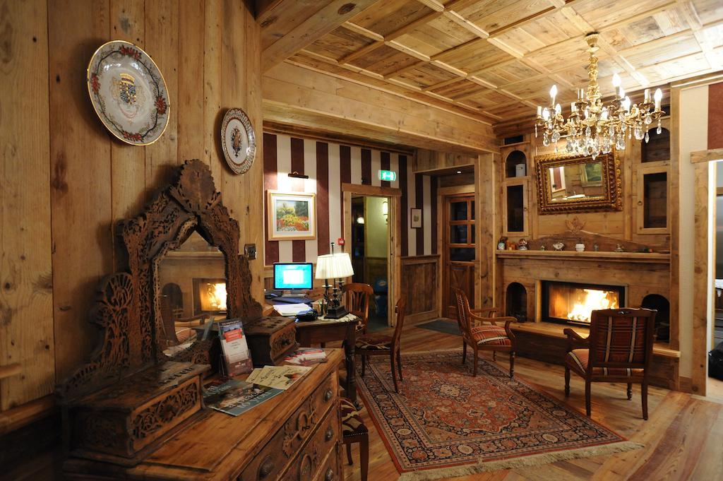 Laghetto Alpine Hotel & Restaurant Brusson Eksteriør bilde